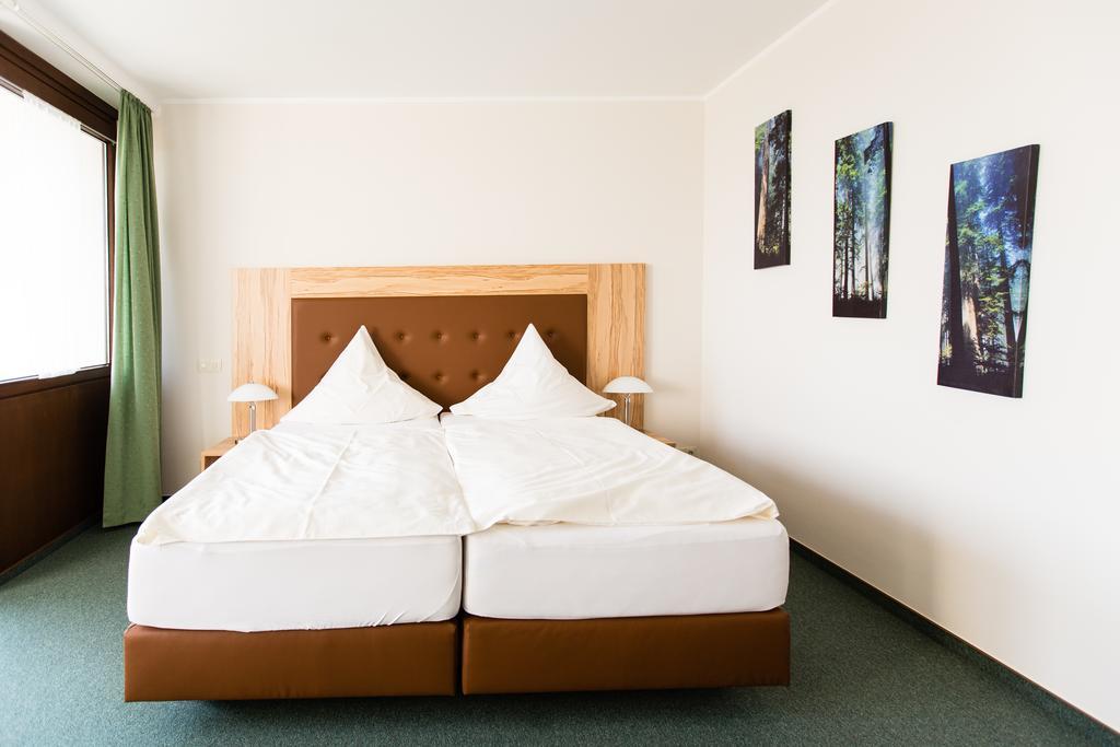 Hotel Roeb نيدغن الغرفة الصورة