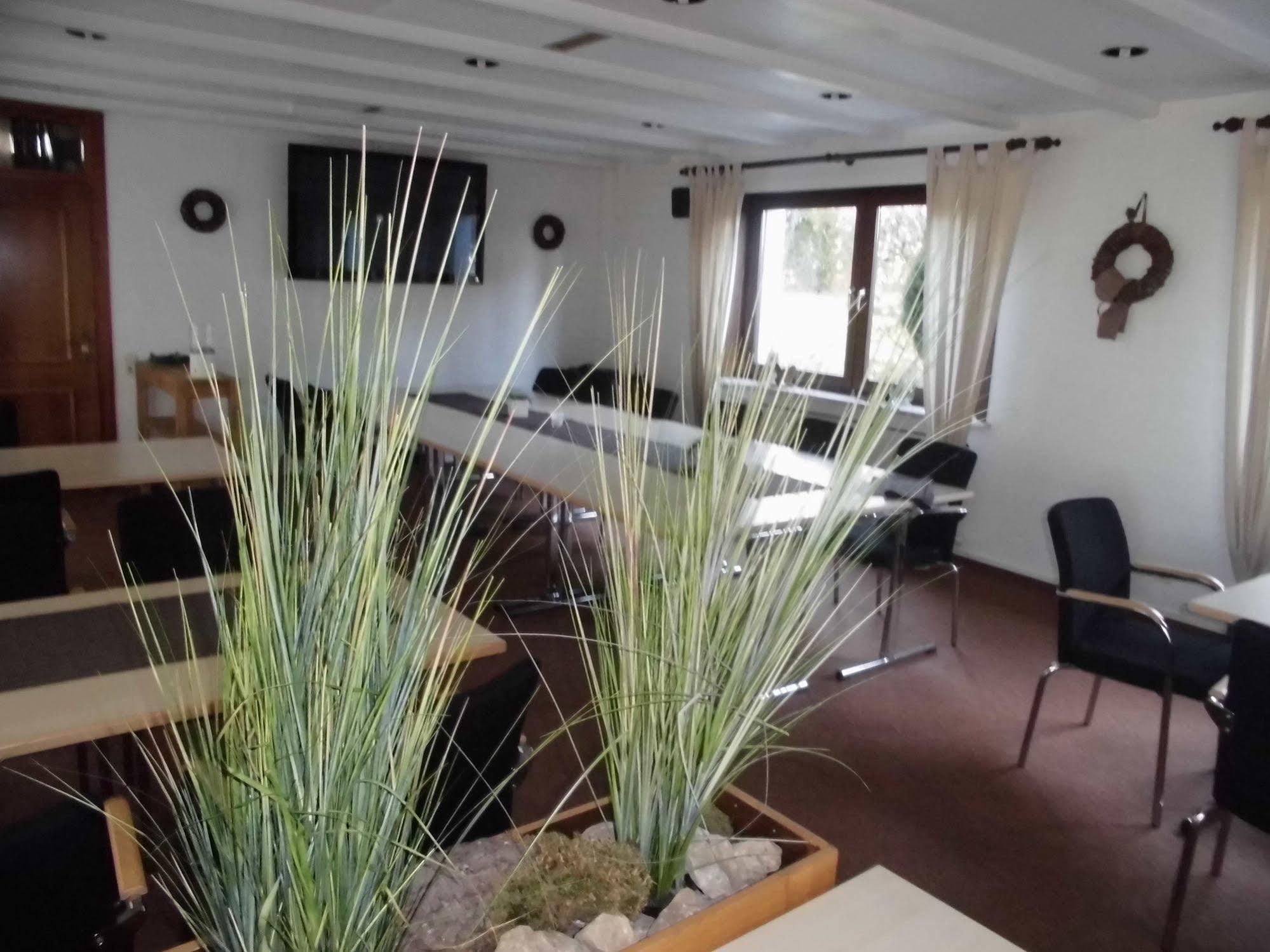 Hotel Roeb نيدغن المظهر الخارجي الصورة